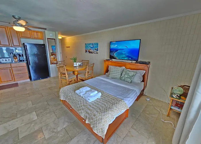 Beachfront Condo With Stunning Ocean View